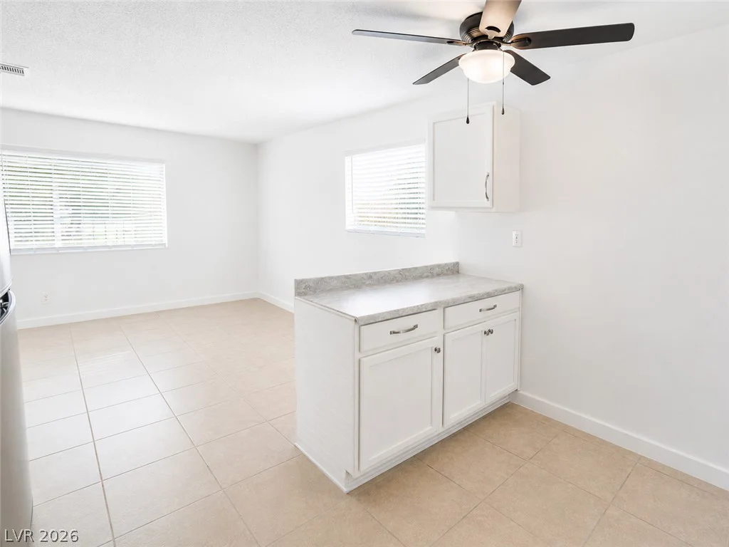 2870 Sandhill, Las Vegas, NV 89121
