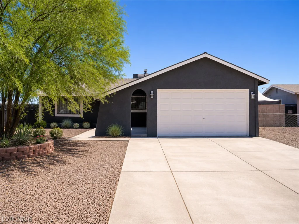2870 Sandhill, Las Vegas, NV 89121
