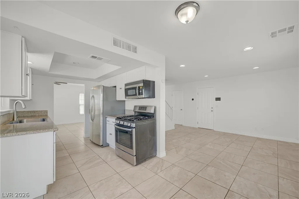6348 COPPERFIELD, Las Vegas, NV 89108