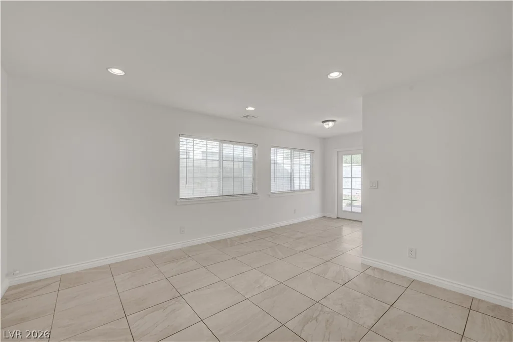 6348 COPPERFIELD, Las Vegas, NV 89108