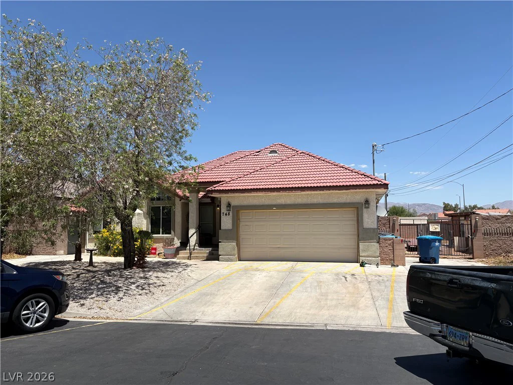 748 Stagecoach, North Las Vegas, NV 89081