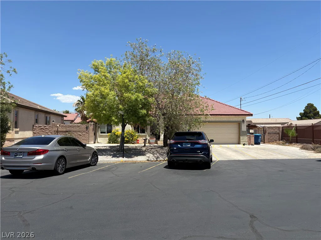 748 Stagecoach, North Las Vegas, NV 89081
