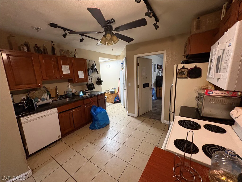 748 Stagecoach, North Las Vegas, NV 89081