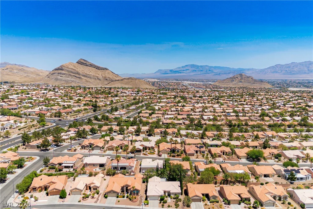 10724 Cedar Creek, Las Vegas, NV 89134