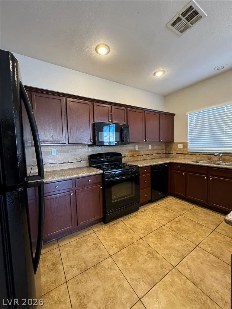 4524 English Lavender, North Las Vegas, NV 89031