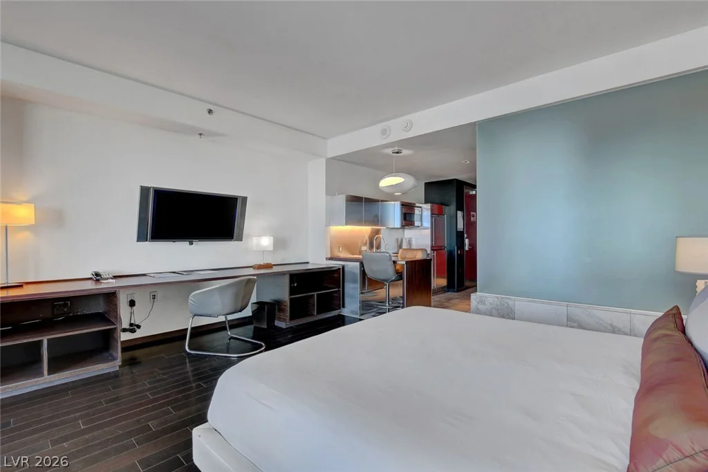 4381 Flamingo, Las Vegas, NV 89103