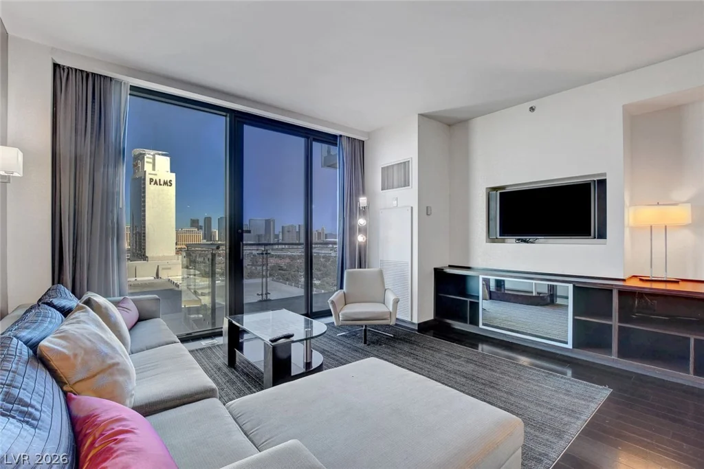 4381 Flamingo, Las Vegas, NV 89103