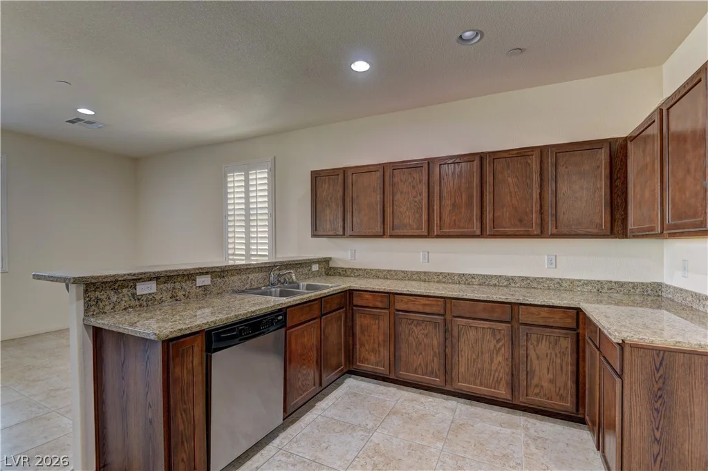 952 Crescent Falls, Henderson, NV 89011