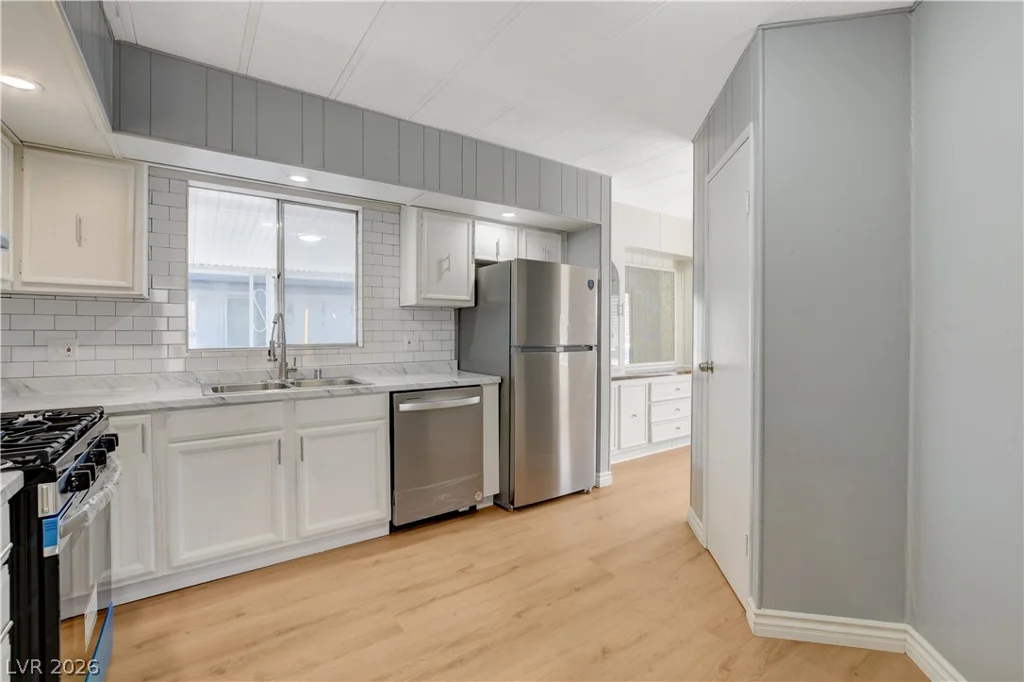 3430 Isle Royale, Las Vegas, NV 89122