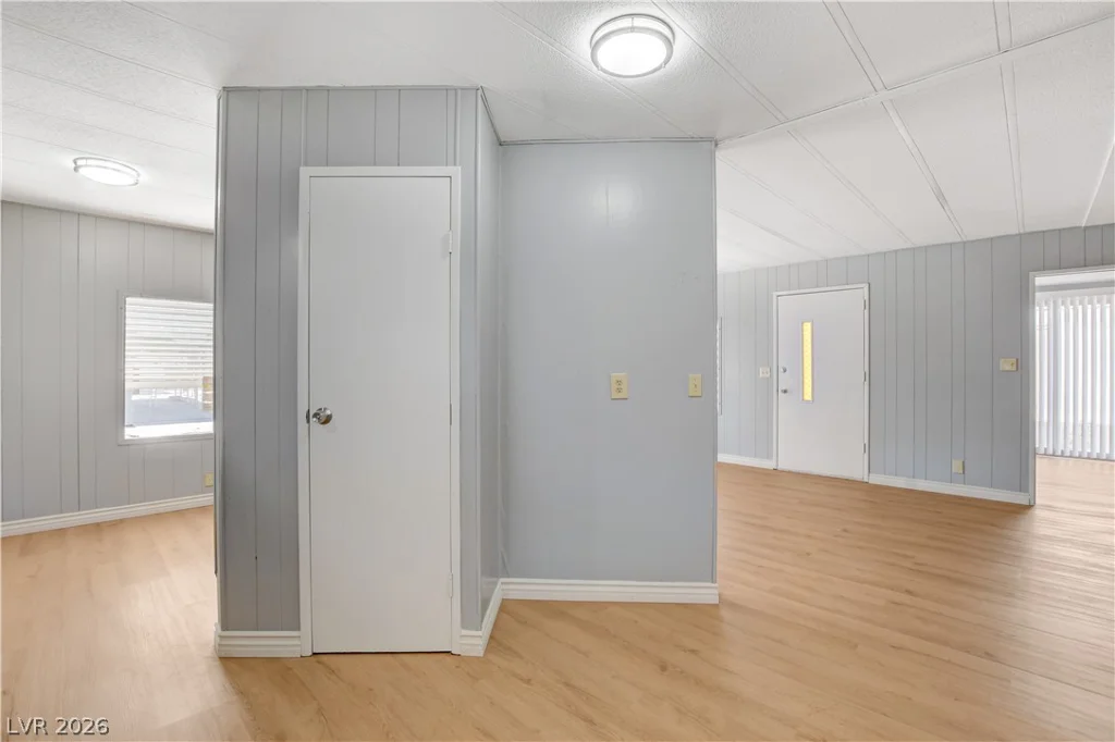 3430 Isle Royale, Las Vegas, NV 89122