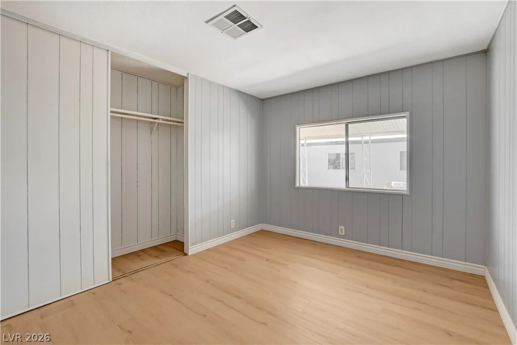 3430 Isle Royale, Las Vegas, NV 89122