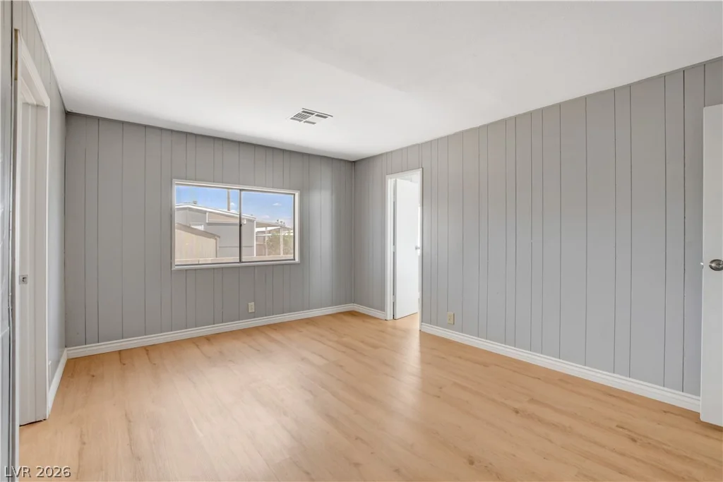 3430 Isle Royale, Las Vegas, NV 89122