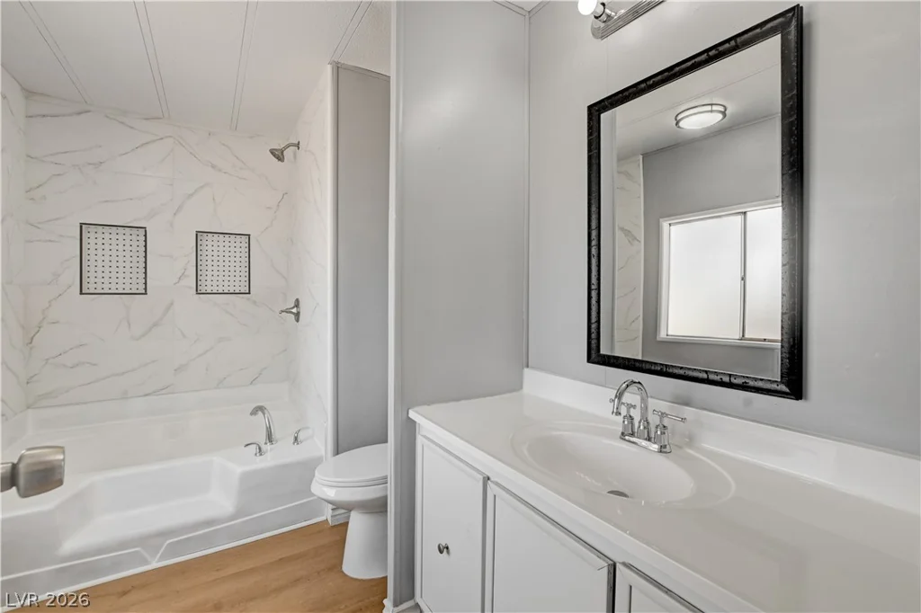 3430 Isle Royale, Las Vegas, NV 89122