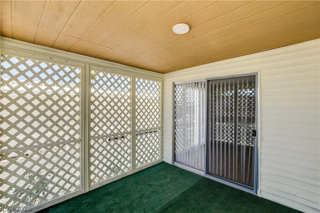 3430 Isle Royale, Las Vegas, NV 89122