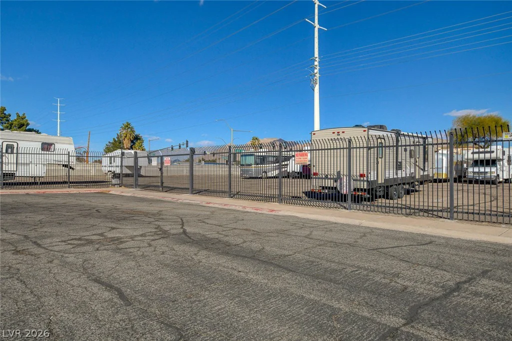 3430 Isle Royale, Las Vegas, NV 89122
