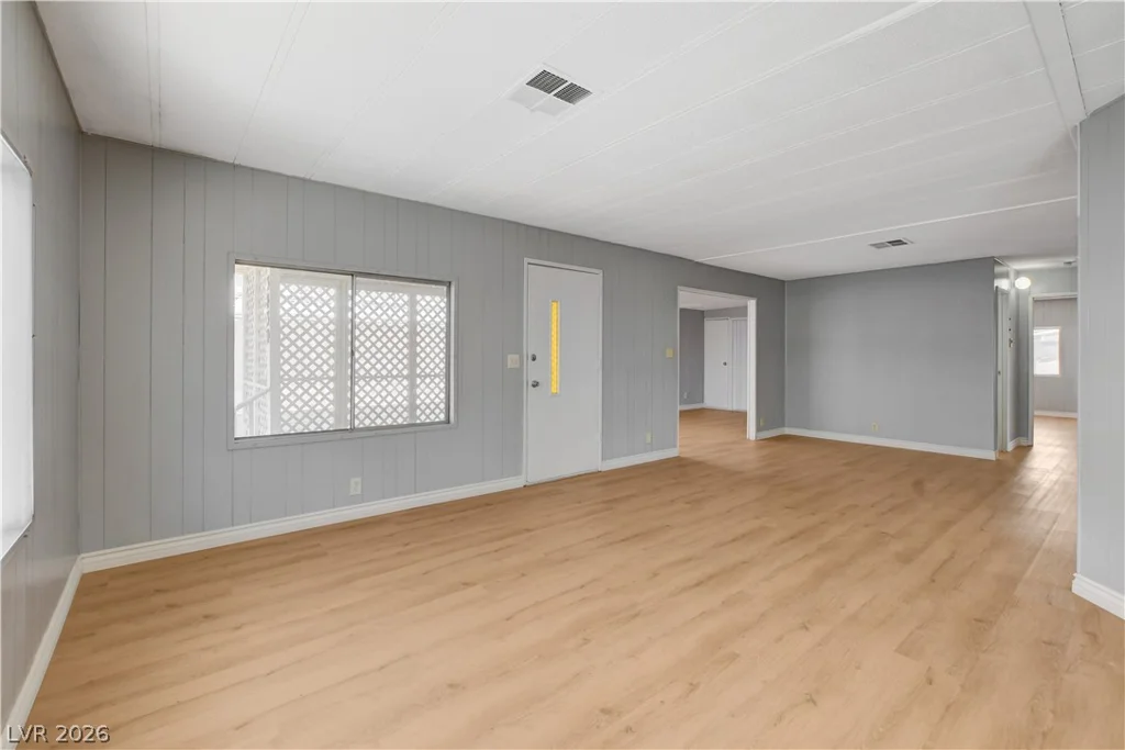 3430 Isle Royale, Las Vegas, NV 89122