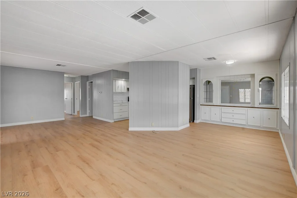 3430 Isle Royale, Las Vegas, NV 89122
