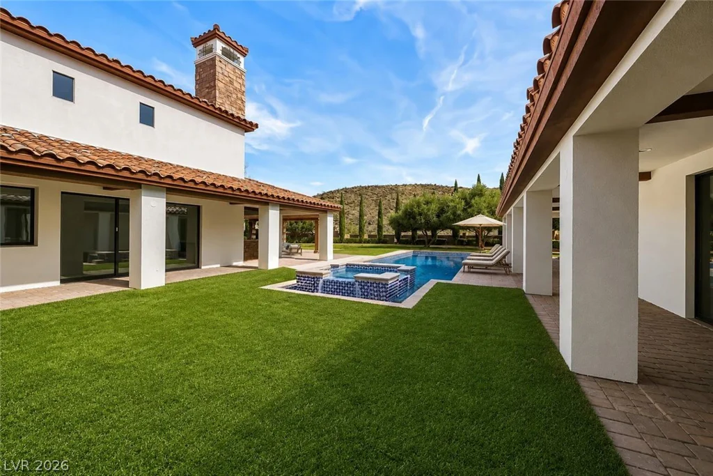 1140 Julie, Henderson, NV 89002