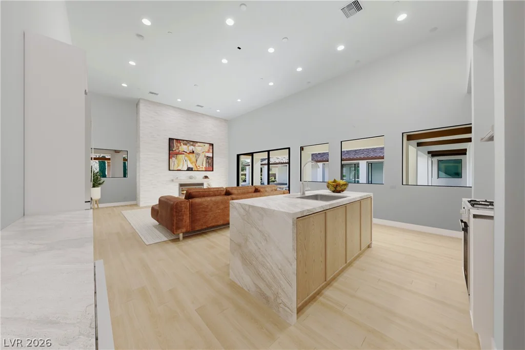 1140 Julie, Henderson, NV 89002