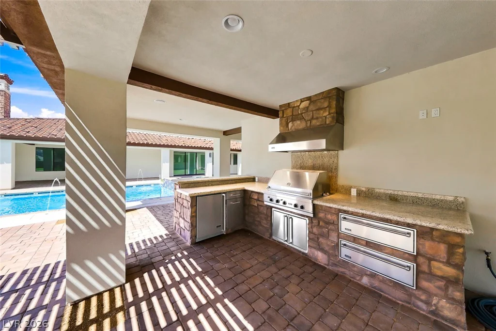 1140 Julie, Henderson, NV 89002