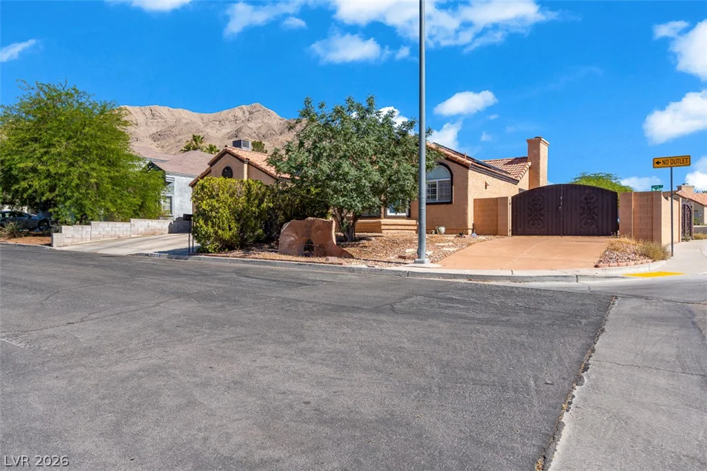 7225 Scottsmoor, Las Vegas, NV 89156
