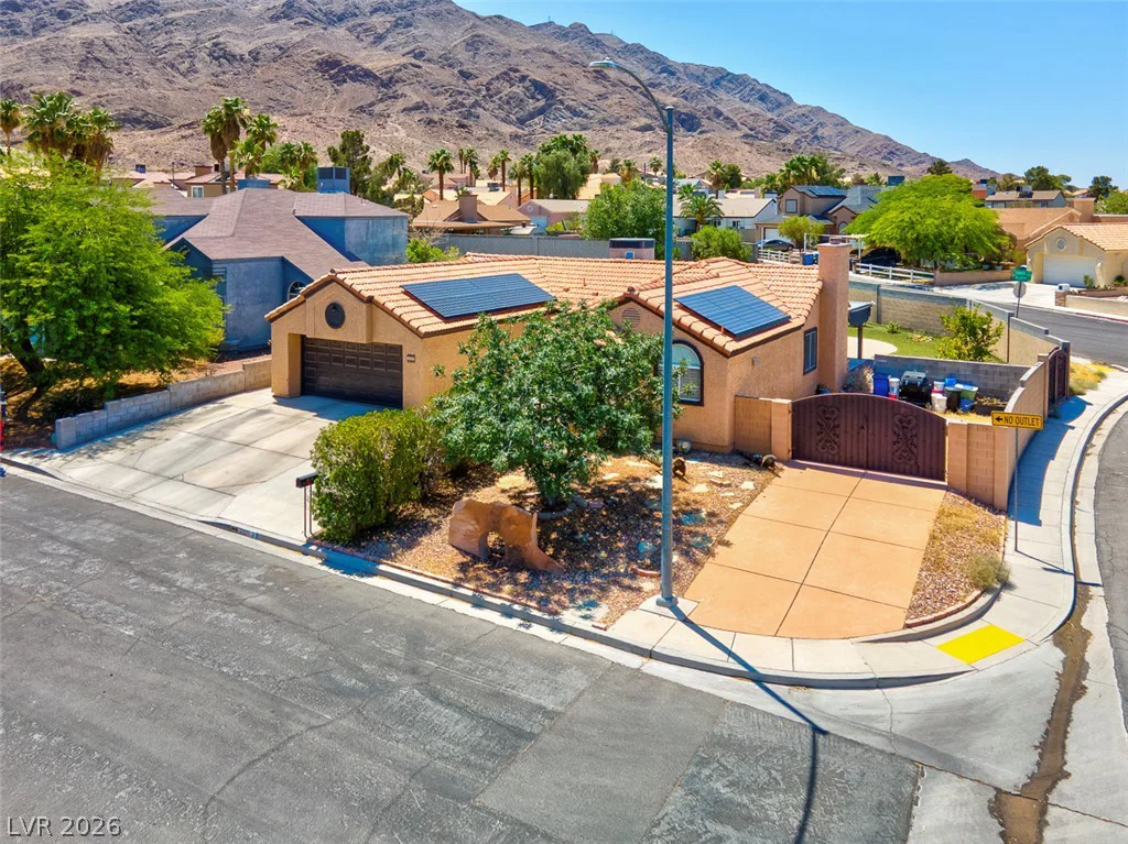 7225 Scottsmoor, Las Vegas, NV 89156