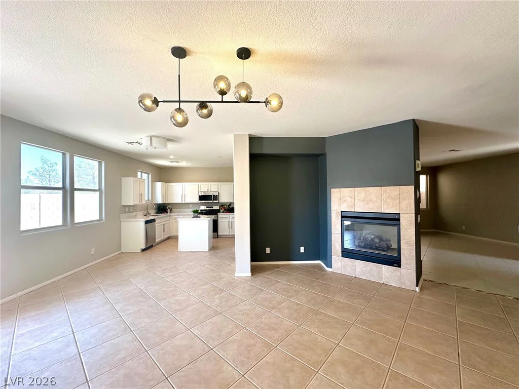 5007 Caprock Canyon, Las Vegas, NV 89139