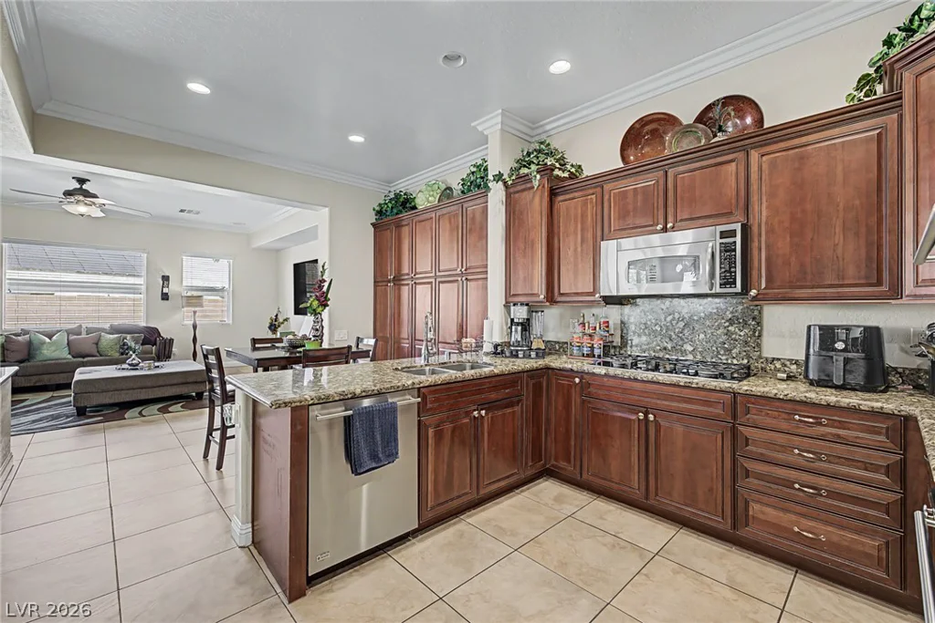 3916 Eiderdown, North Las Vegas, NV 89084