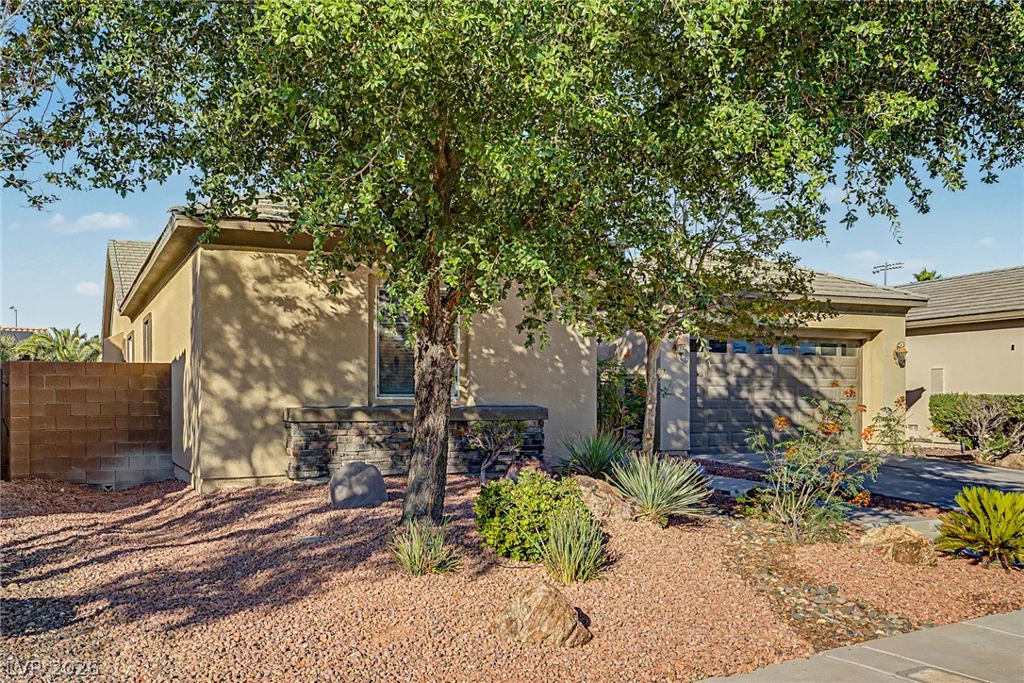 3916 Eiderdown, North Las Vegas, NV 89084