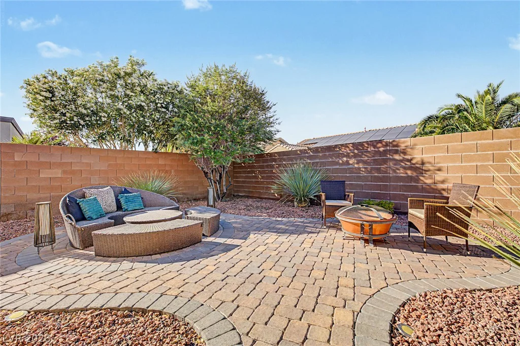 3916 Eiderdown, North Las Vegas, NV 89084