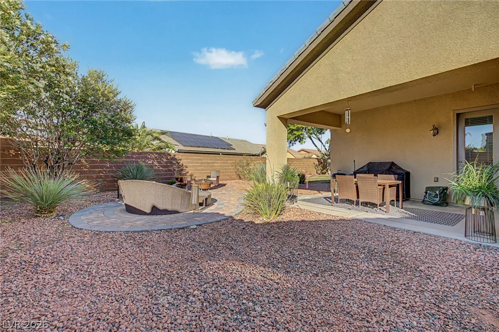 3916 Eiderdown, North Las Vegas, NV 89084