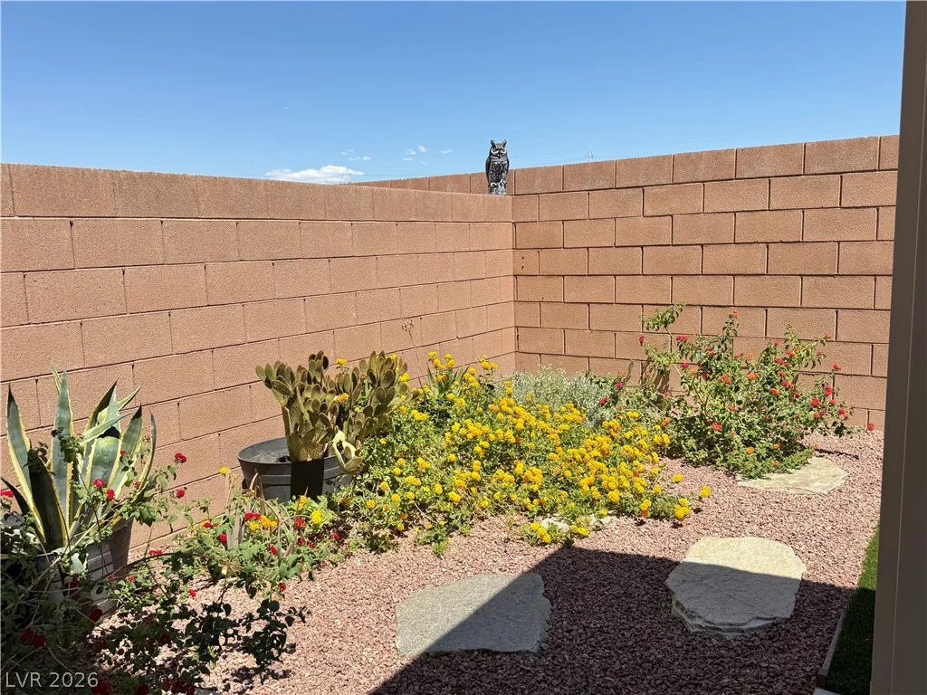 5878 Iris Vineyards, Las Vegas, NV 89141