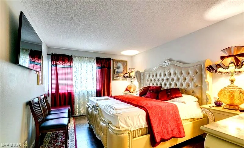 730 Royal Crest, Las Vegas, NV 89169