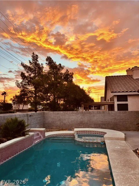 1076 Coral Desert, Las Vegas, NV 89123