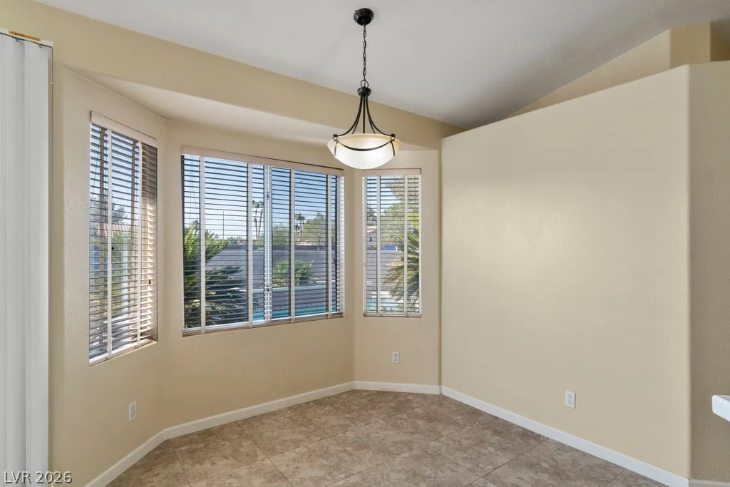 1076 Coral Desert, Las Vegas, NV 89123