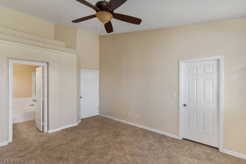 1076 Coral Desert, Las Vegas, NV 89123