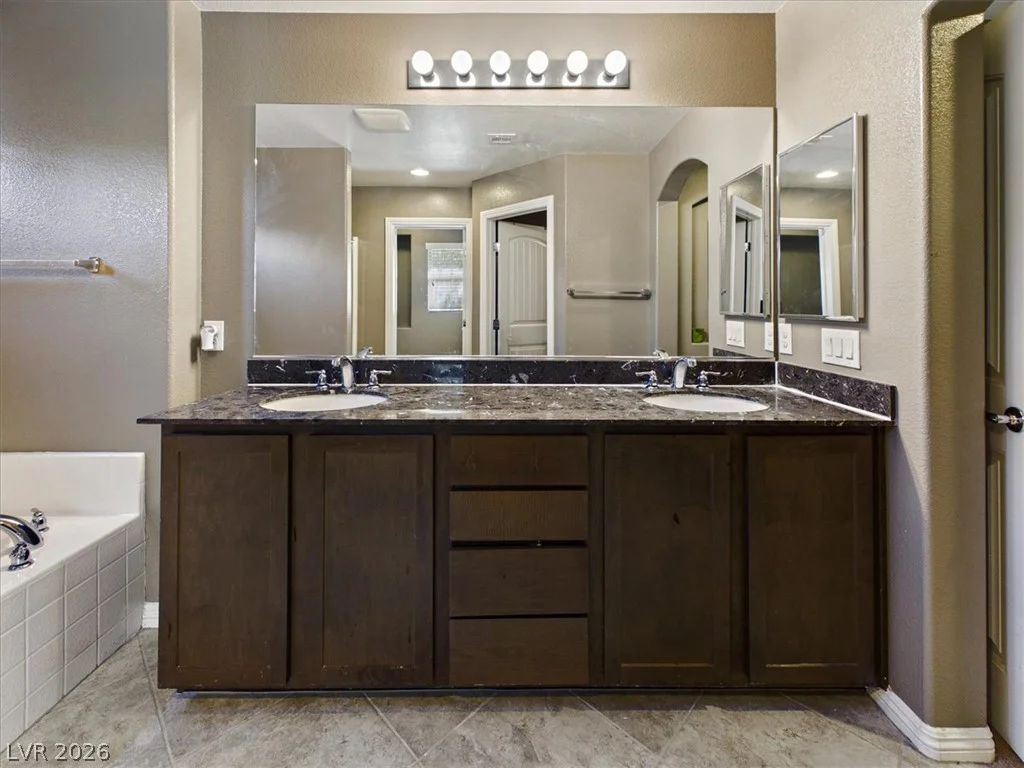 11018 Ketchikan, Las Vegas, NV 89179