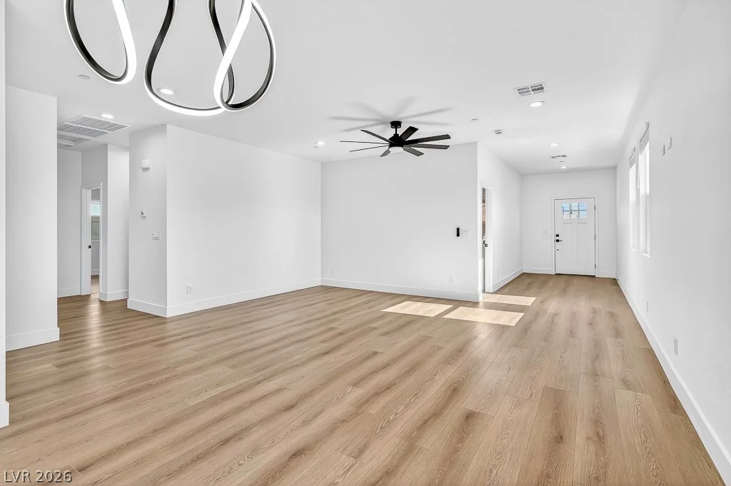 4877 Cincinnati, Las Vegas, NV 89104