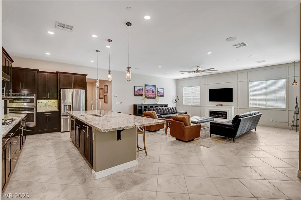901 Gatesbridge, Henderson, NV 89012