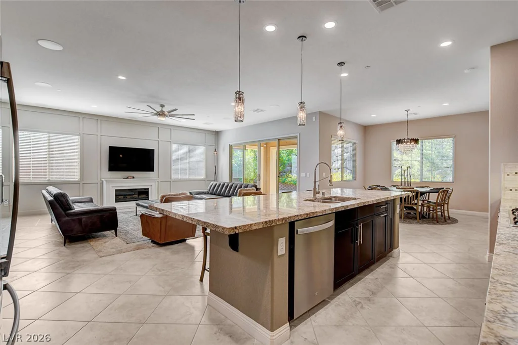 901 Gatesbridge, Henderson, NV 89012
