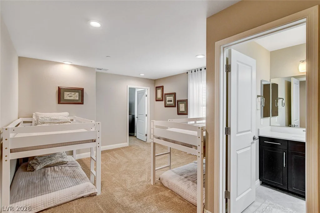 901 Gatesbridge, Henderson, NV 89012