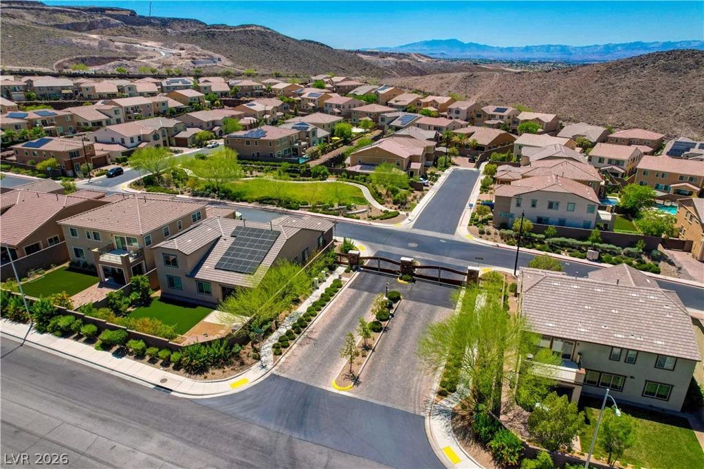 901 Gatesbridge, Henderson, NV 89012