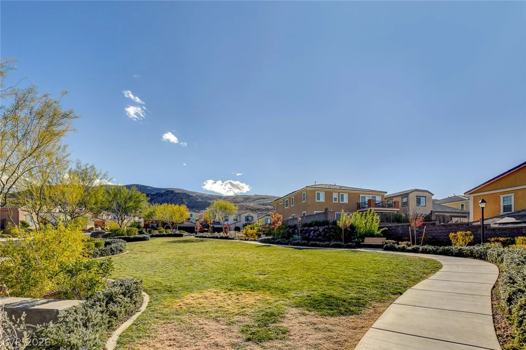 901 Gatesbridge, Henderson, NV 89012