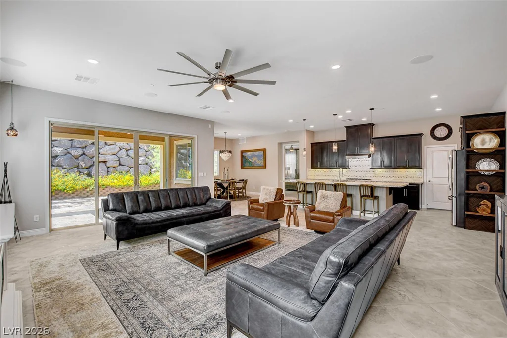 901 Gatesbridge, Henderson, NV 89012