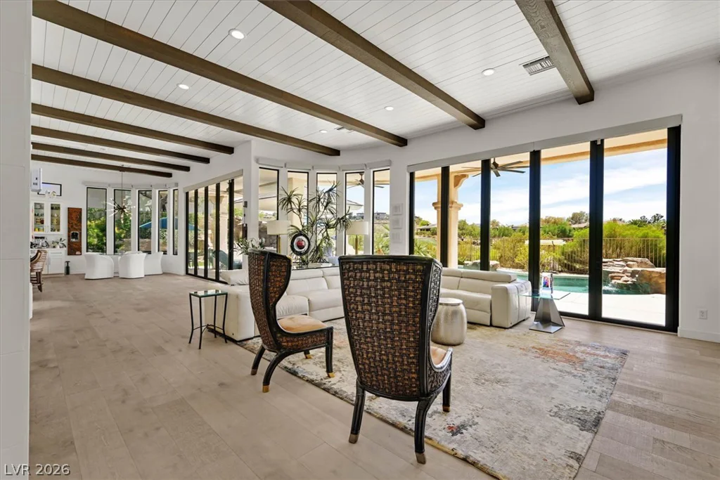19 Club Vista, Henderson, NV 89052