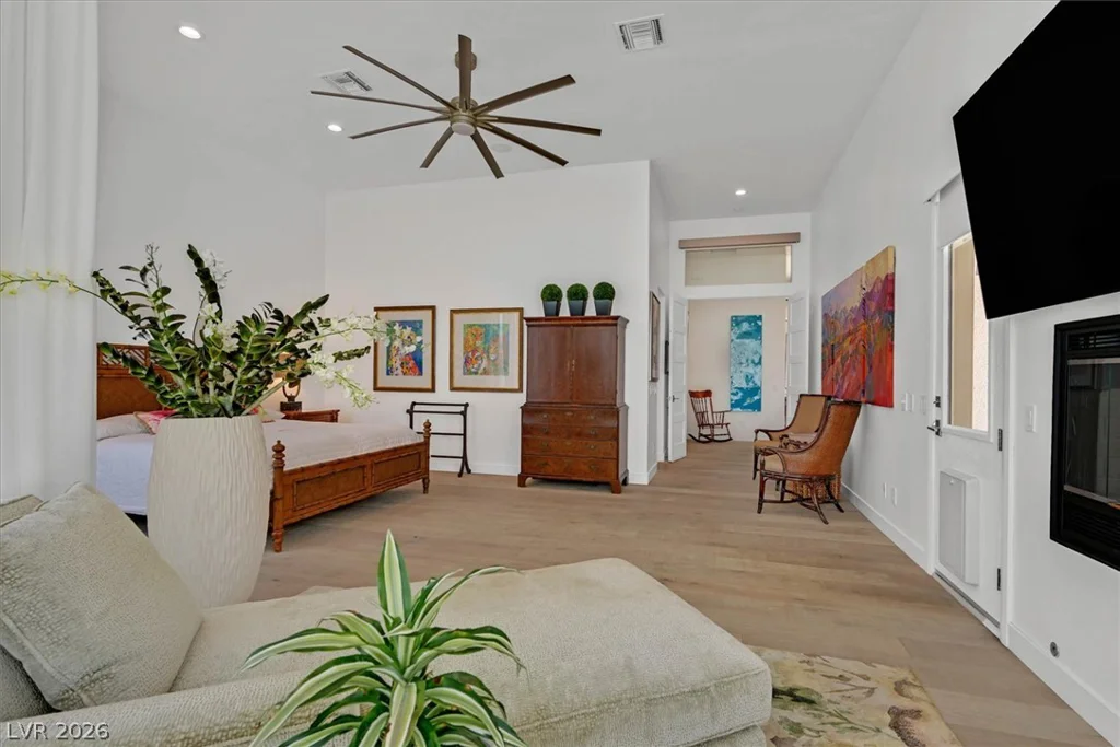 19 Club Vista, Henderson, NV 89052