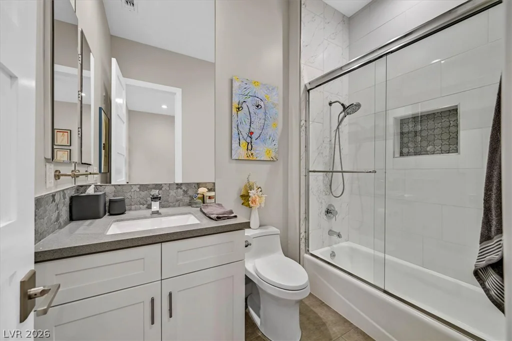19 Club Vista, Henderson, NV 89052