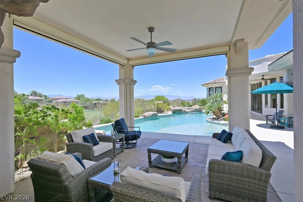 19 Club Vista, Henderson, NV 89052
