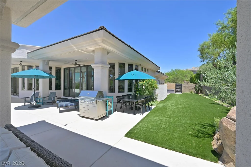 19 Club Vista, Henderson, NV 89052