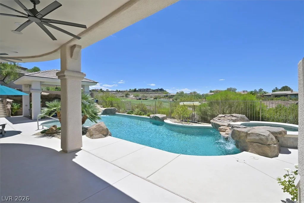 19 Club Vista, Henderson, NV 89052